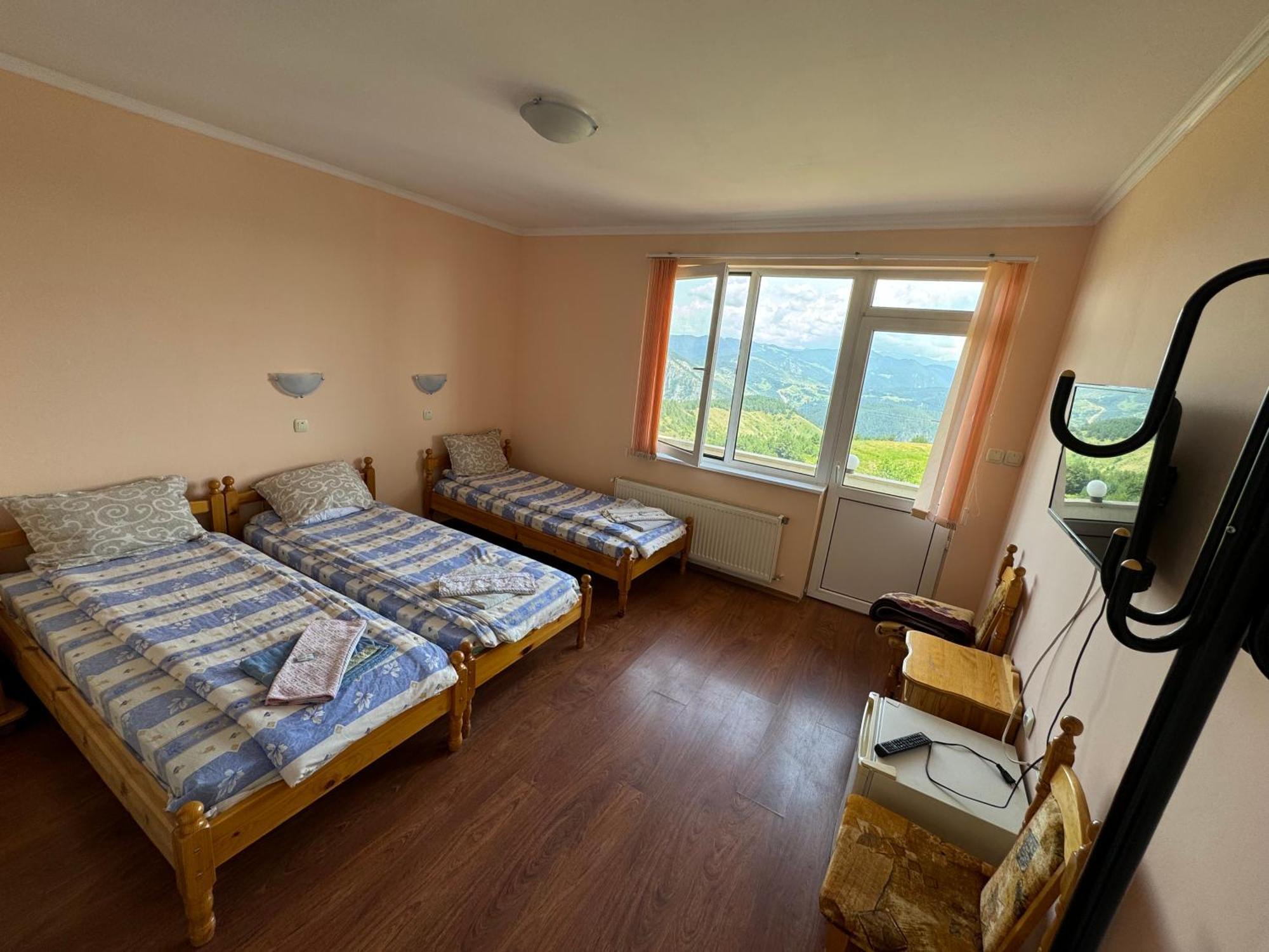 Guest House Chala Bagian luar foto